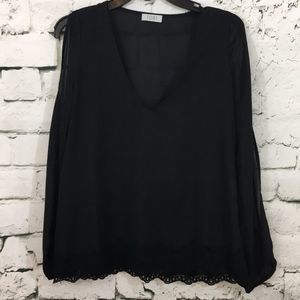Gorgeous Tobi sheer top! Open arms w/lace bottom